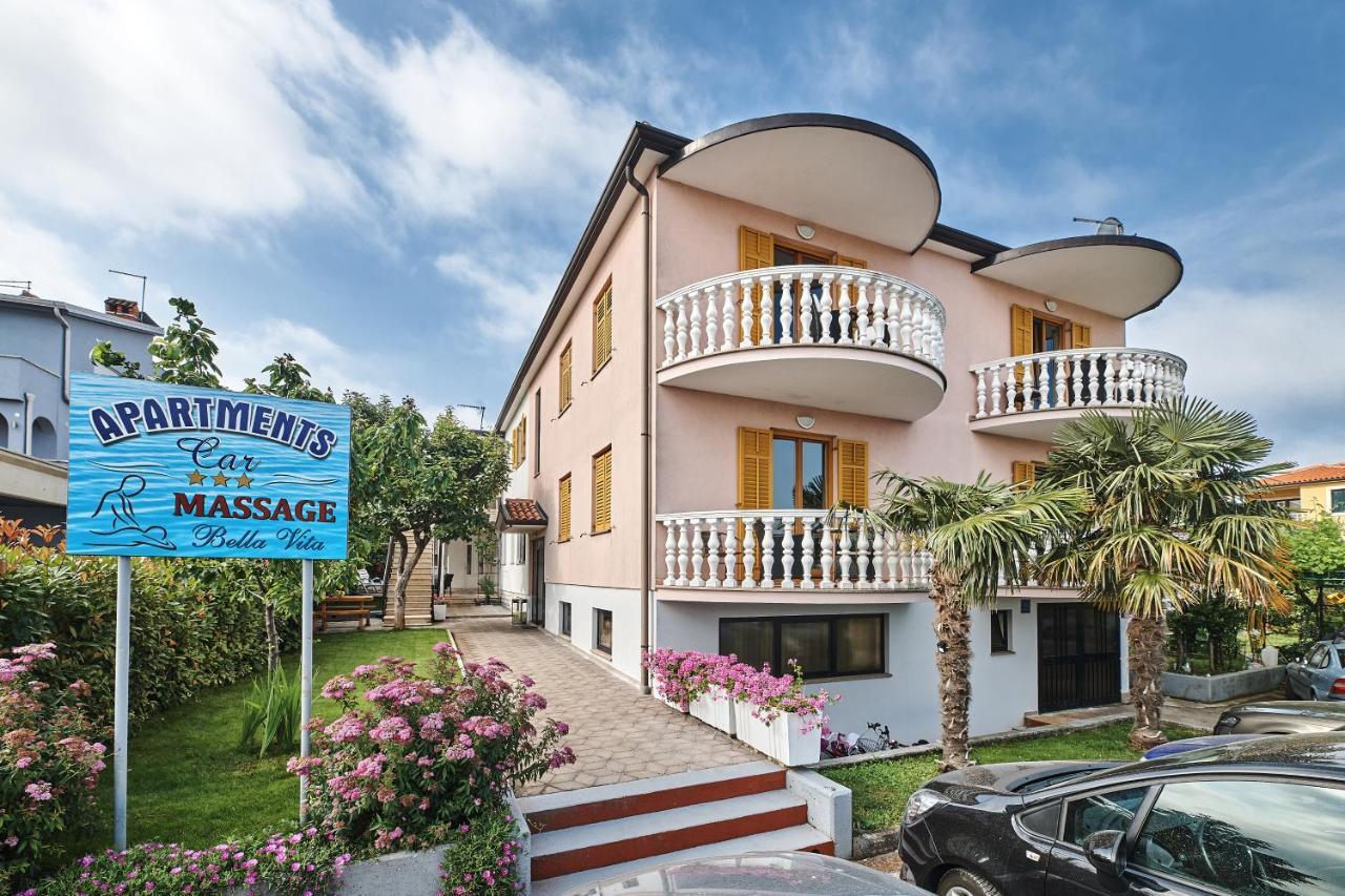 Apartment Car Umag Exterior photo